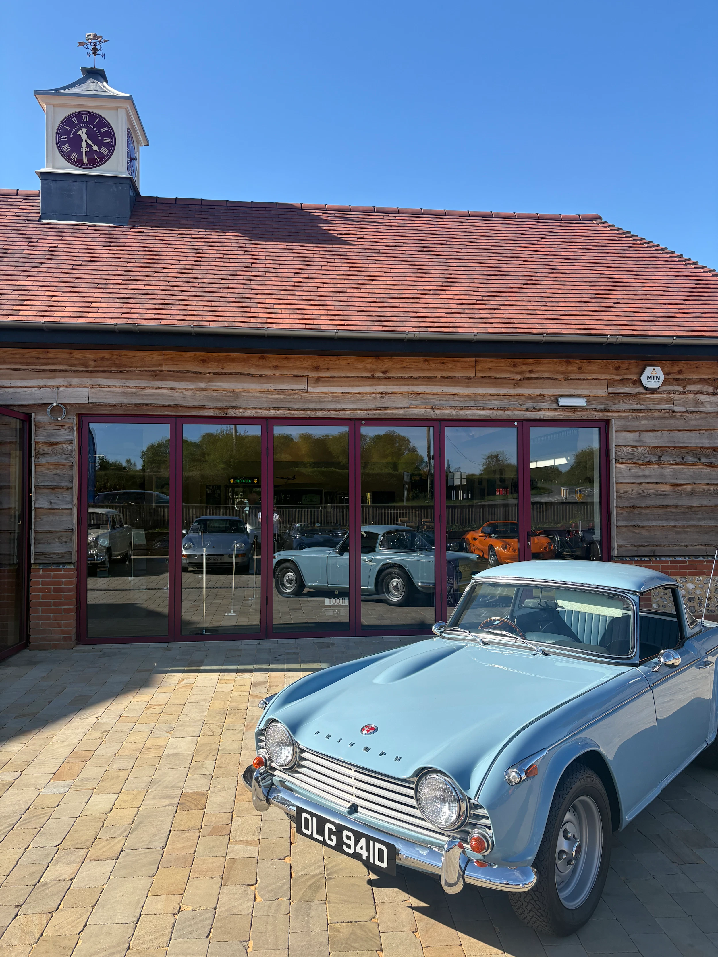 1966 Triumph TR4A - IRS